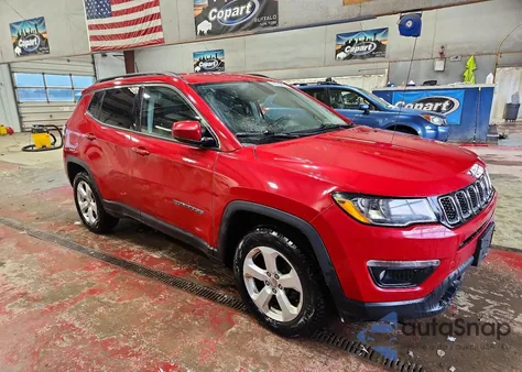 2018 Jeep Compass Latitude z USA, uszkodzony, nr VIN 3C4NJDBB2JT150320